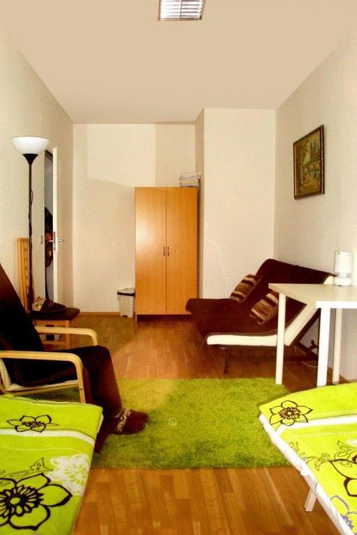 Hotel Komet Düsseldorf Zewnętrze zdjęcie